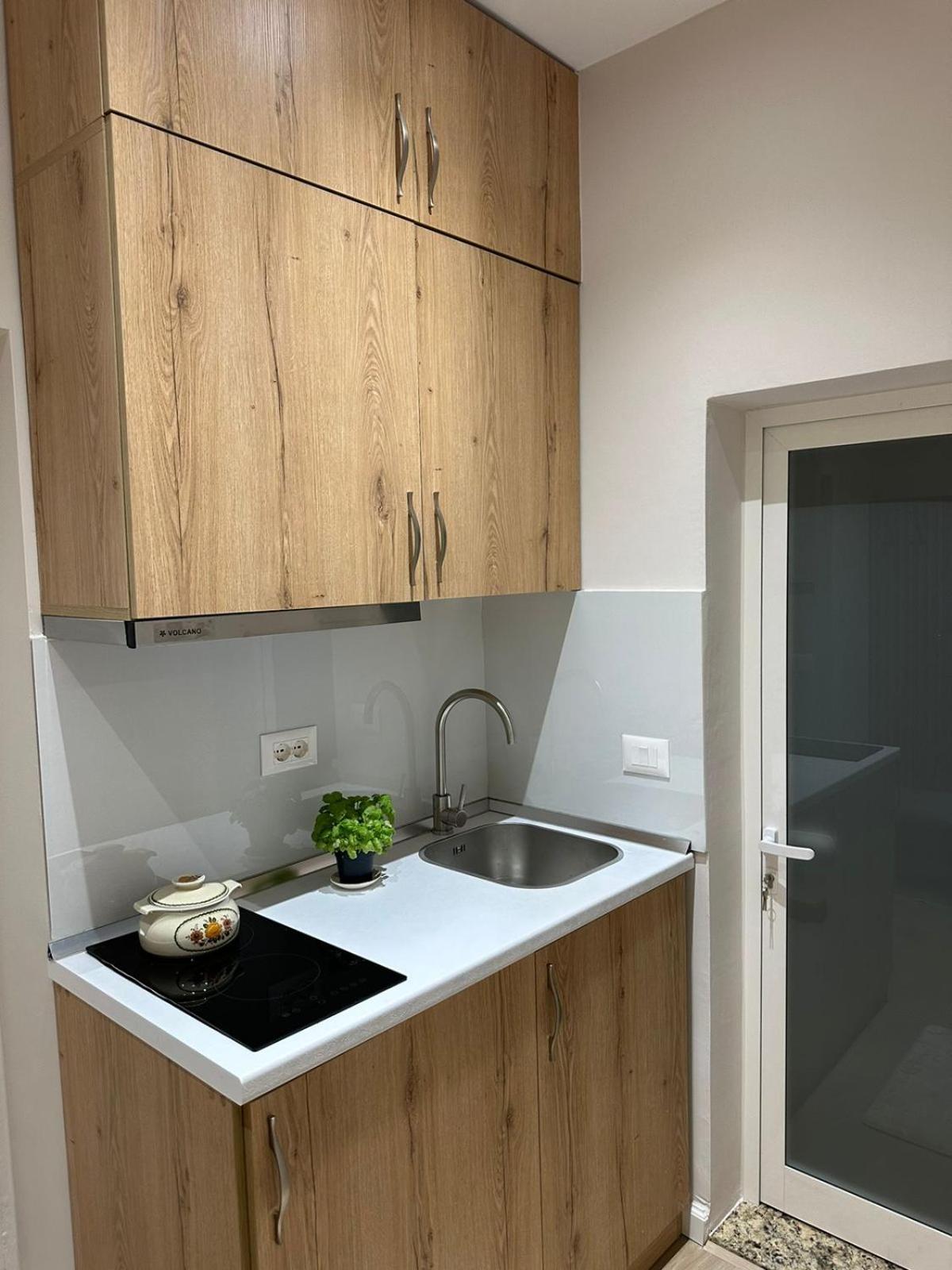Home To Go Studio Apartament Тирана Экстерьер фото