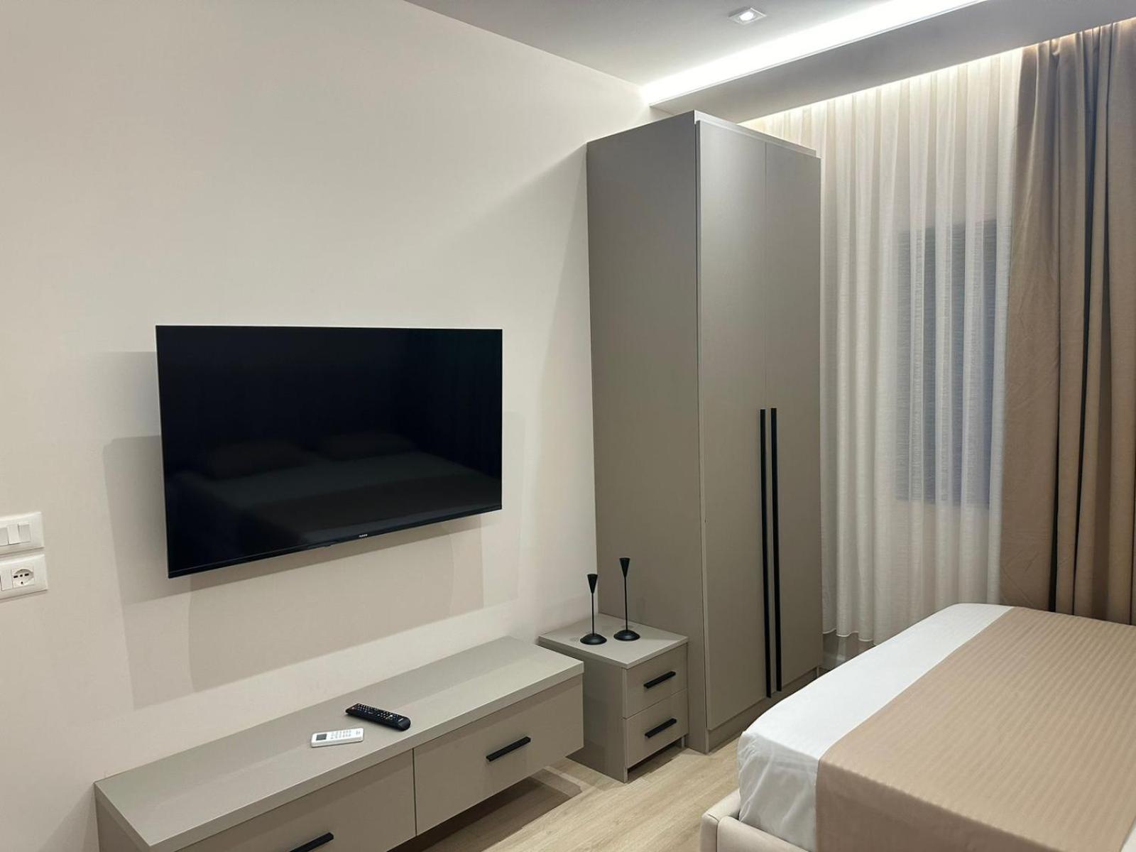 Home To Go Studio Apartament Тирана Экстерьер фото